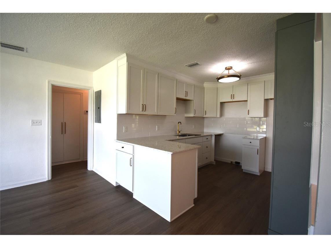 220 Maynard Avenue Orlando FL 32803 O6333561 image17