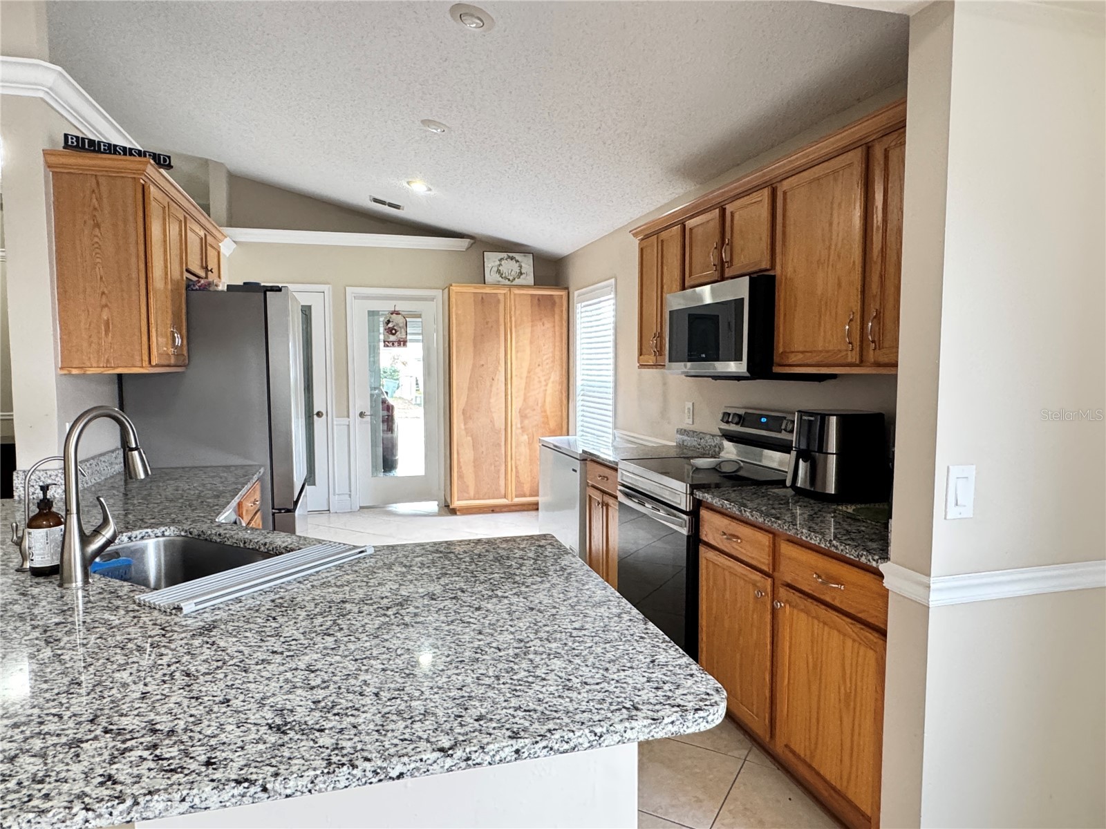 220 Milford Street Davenport FL 33897 S5145154 image8