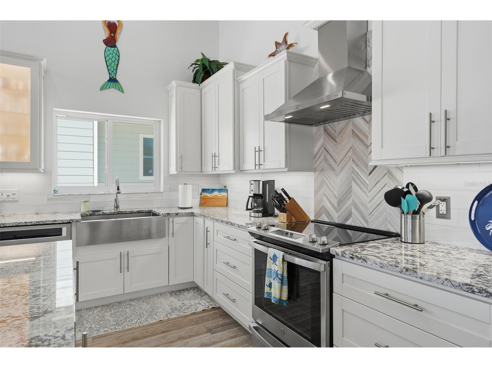 220 Mockingbird Street Englewood FL 34223 D6146992 image6