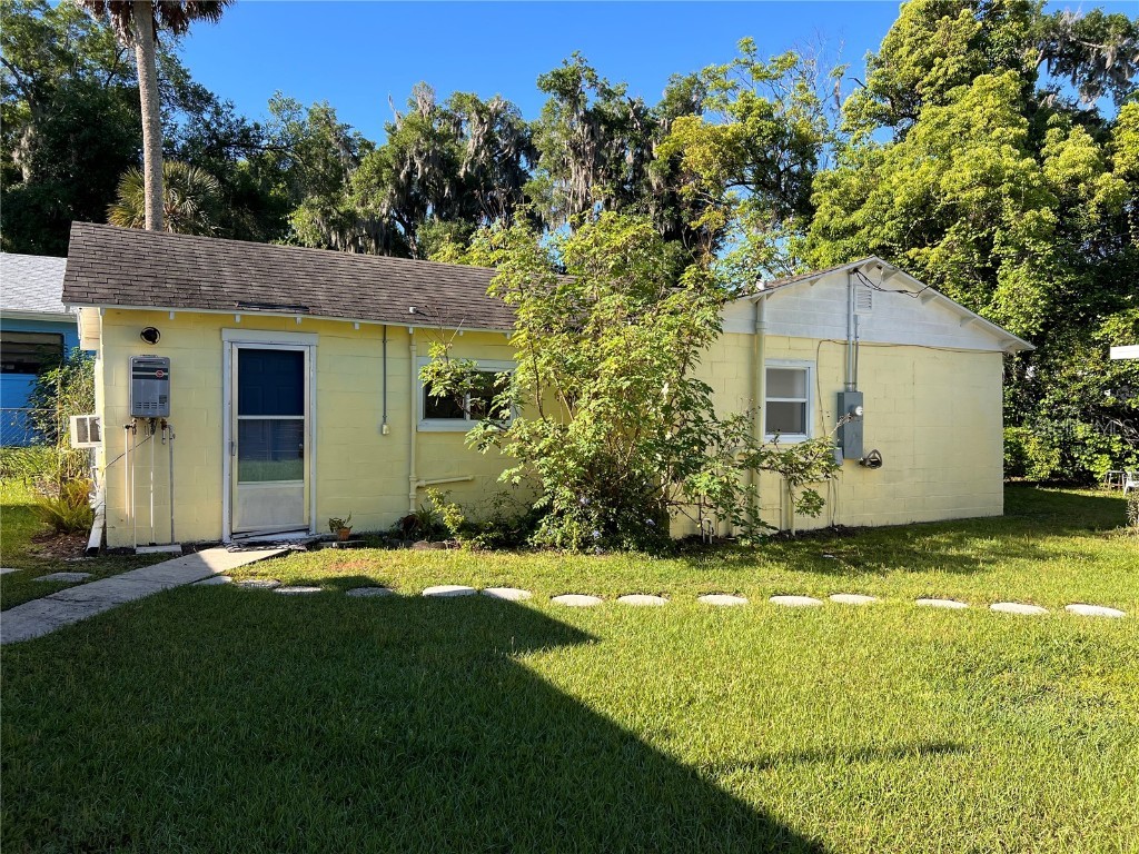 220 N Adelle Avenue #A Deland FL 32720 V4935527 image1