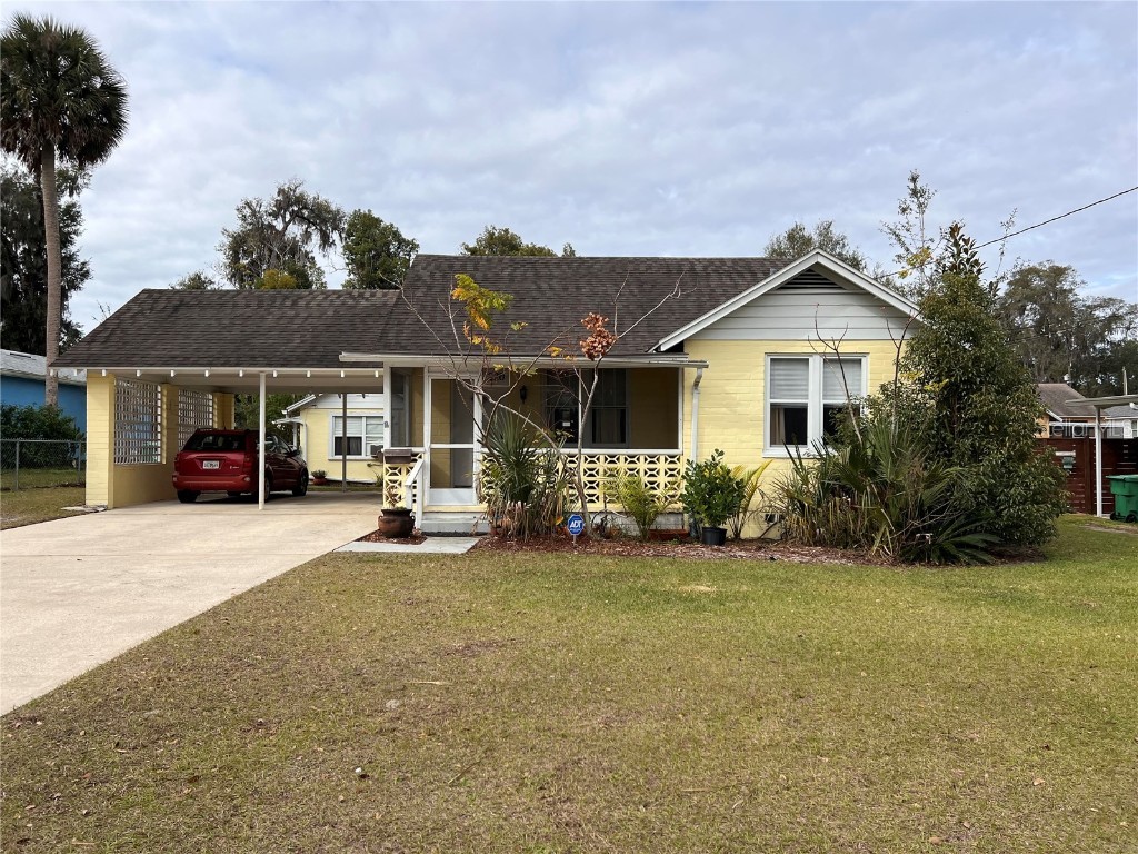 220 N Adelle Avenue Deland FL 32720 V4934245 image1