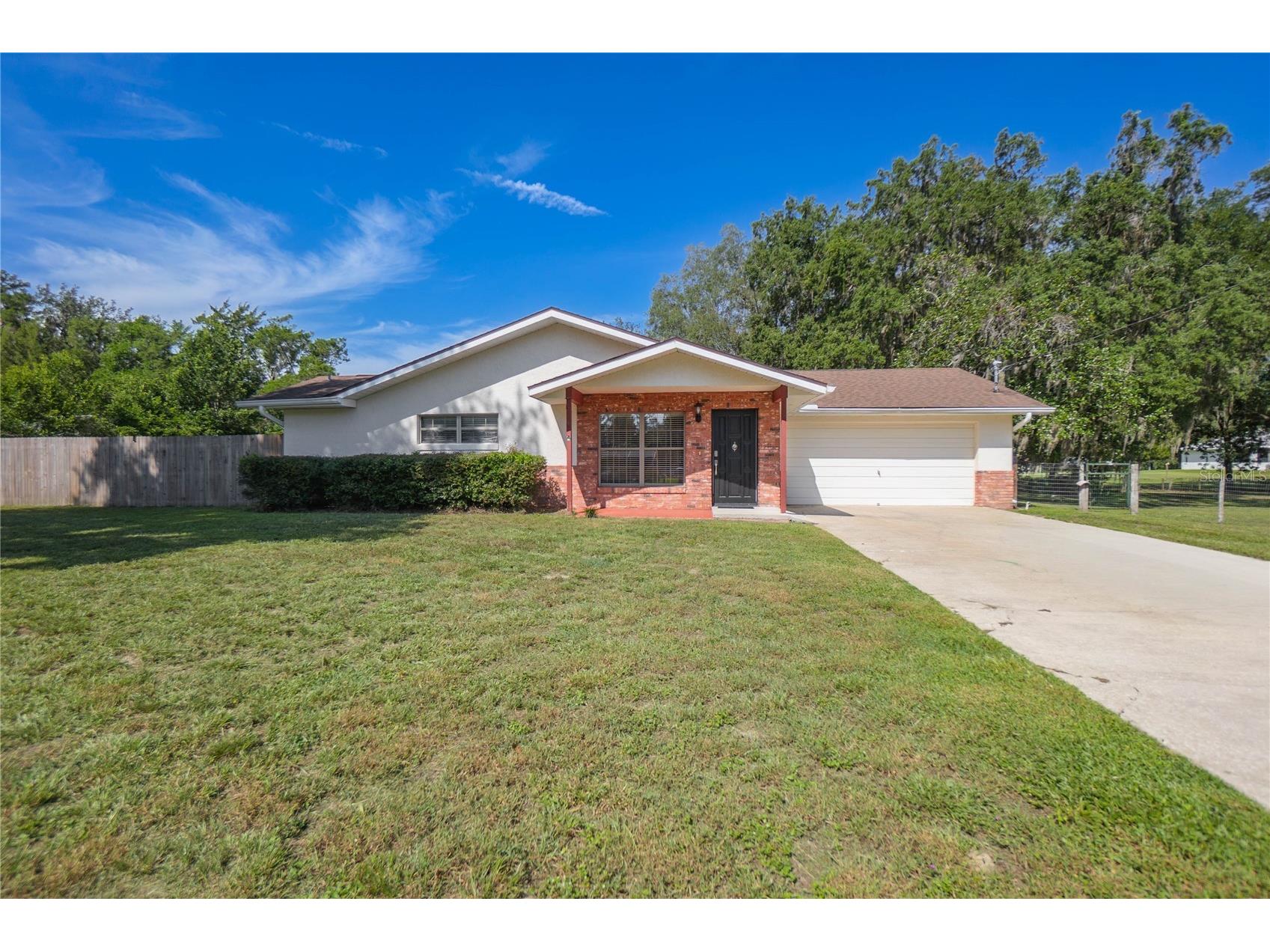 220 N Braemar Drive Inverness FL 34450 OM711027 image1