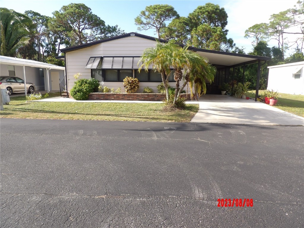 220 N Fiji Circle Englewood FL 34223 D6131915 image1