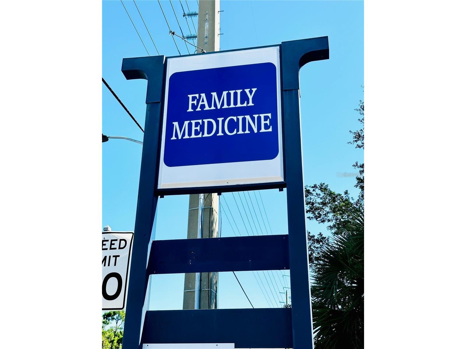 220 N Tuttle Avenue Sarasota FL 34237 A4633993 image10