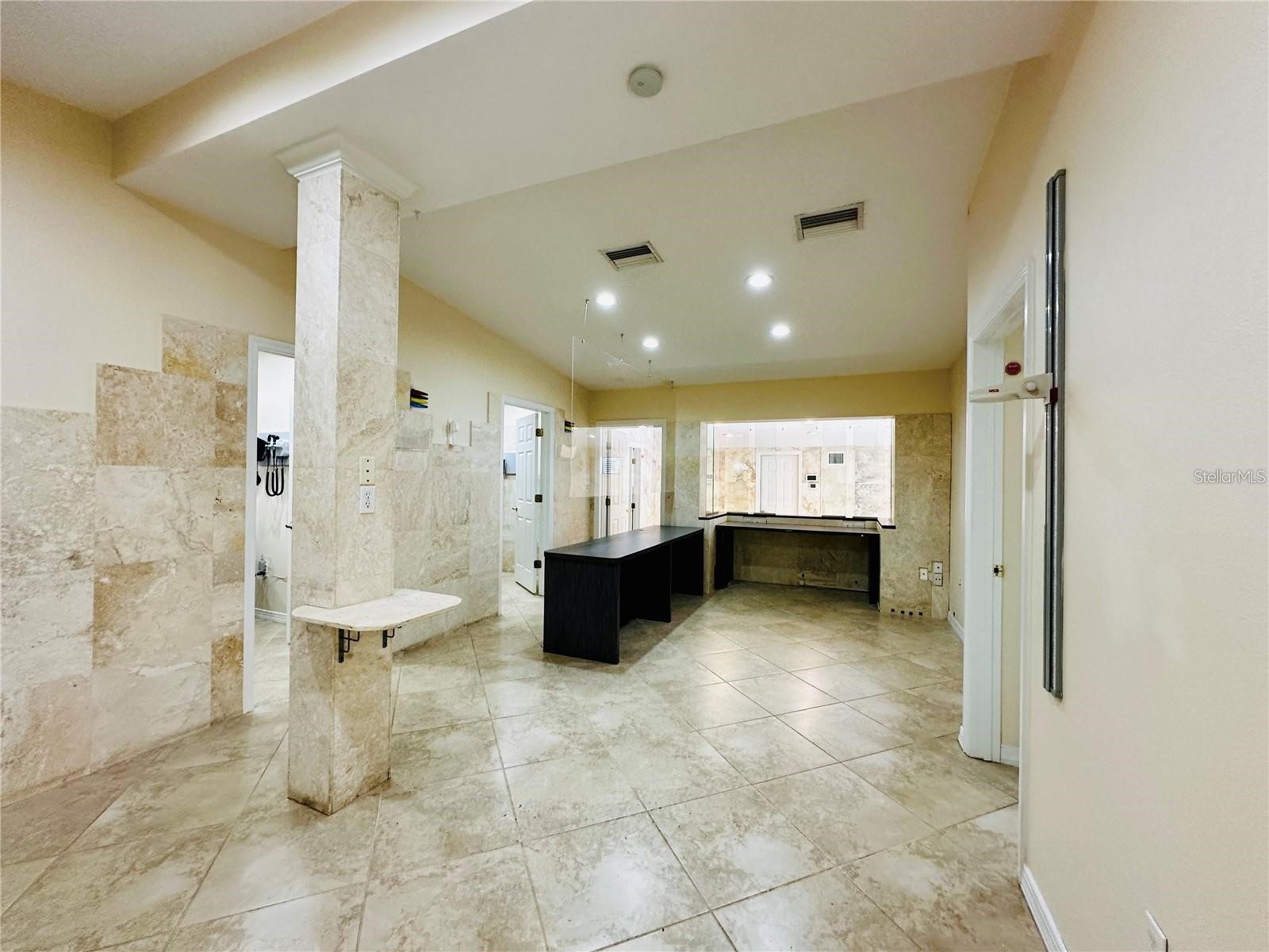 220 N Tuttle Avenue Sarasota FL 34237 A4633993 image5