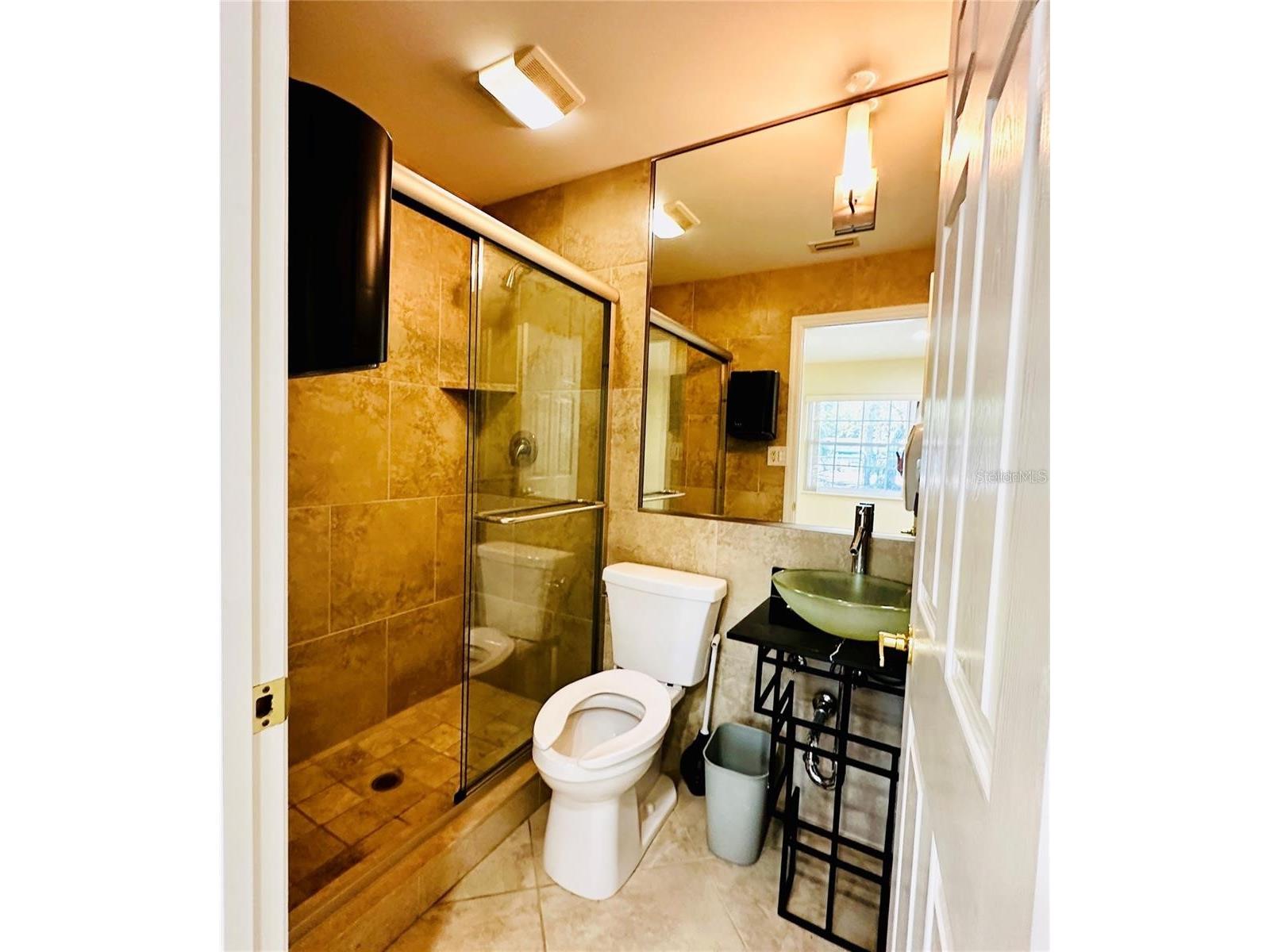 220 N Tuttle Avenue Sarasota FL 34237 A4633993 image7