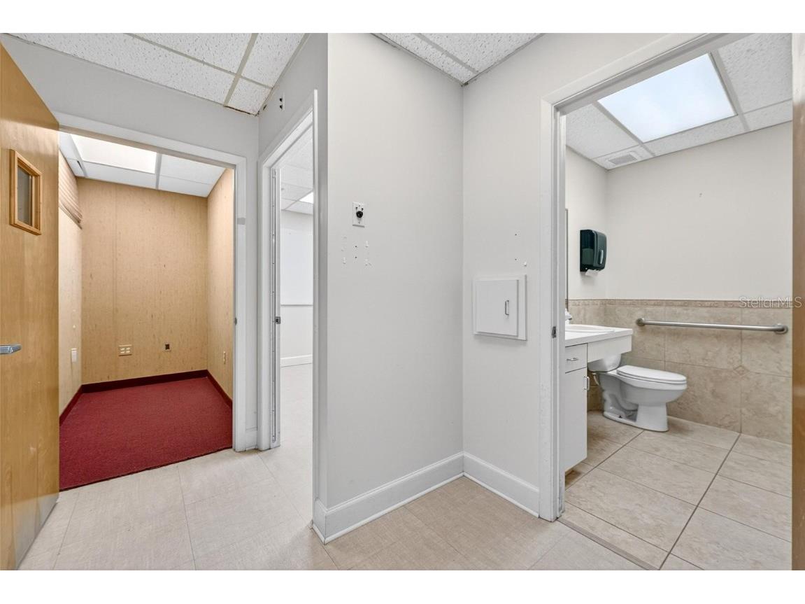 220 N Westmonte Drive #B Altamonte Springs FL 32714 O6348610 image43