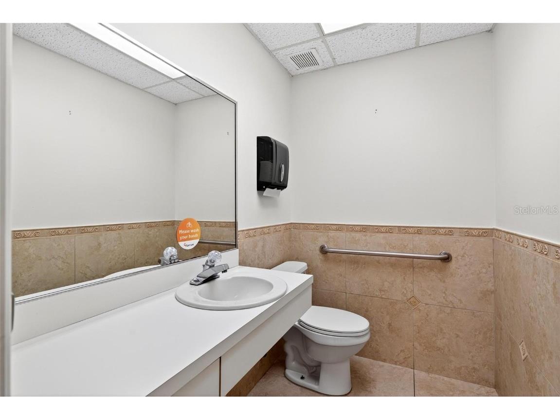 220 N Westmonte Drive #B Altamonte Springs FL 32714 O6348610 image44