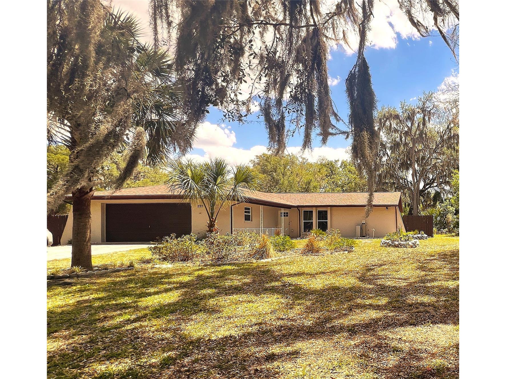 220 NE 11th Street Crystal River FL 34428 TB8510547 image1