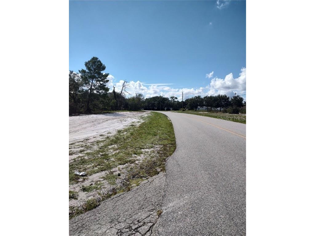 220 NE Washington Boulevard Lake Placid FL 33852 - LAKE JUNE IN WINTER P4927954 image1