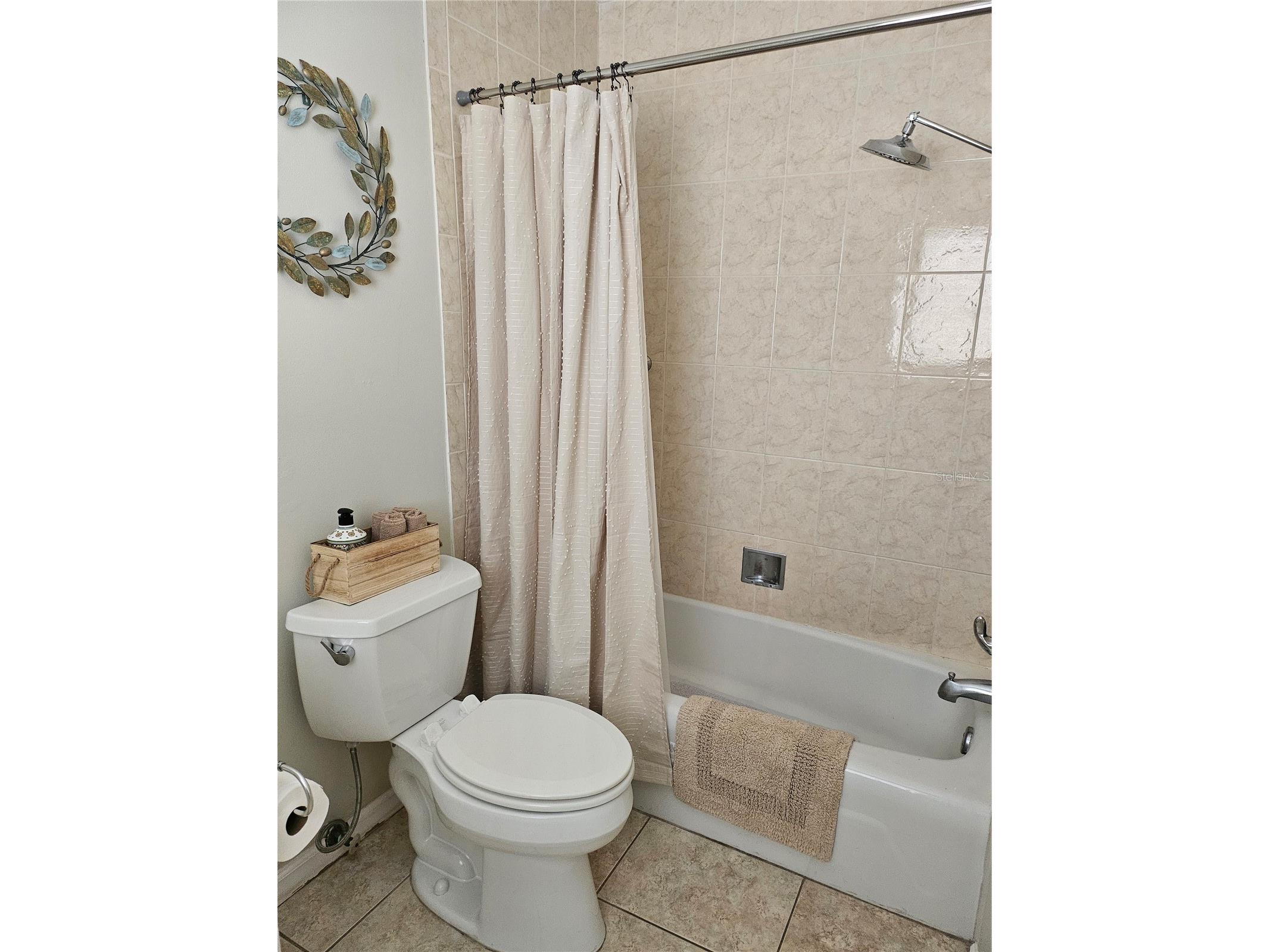 220 Park Boulevard N #202 Venice FL 34285 A4687813 image6