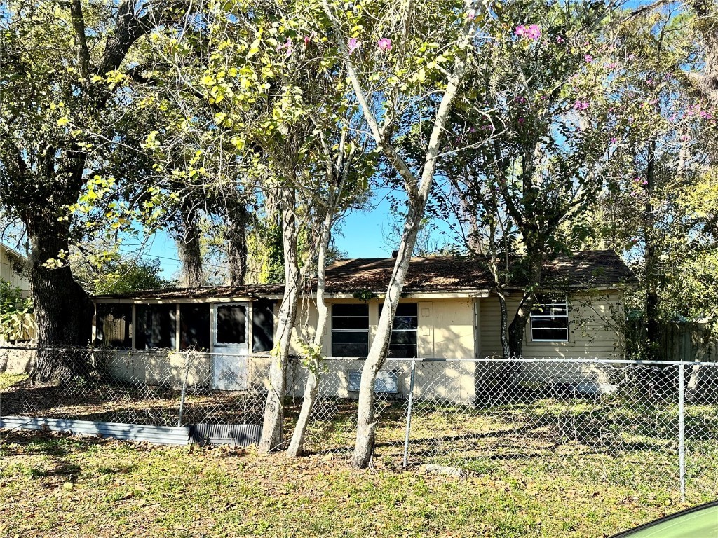 220 Pearlwood Street Orlando FL 32811 O6180431 image1