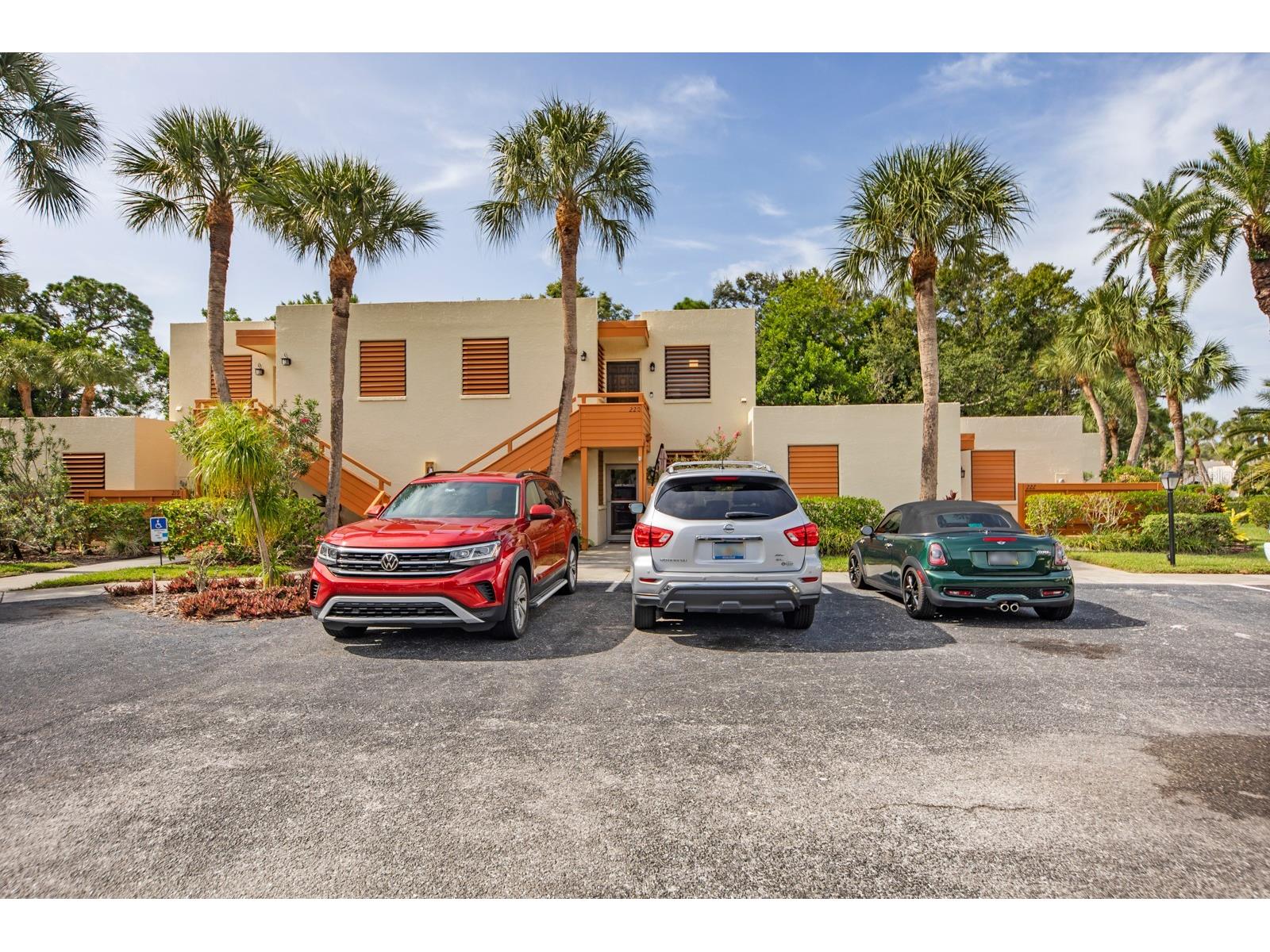 220 Pineneedle Drive #220 Bradenton FL 34210 TB8459320 image1