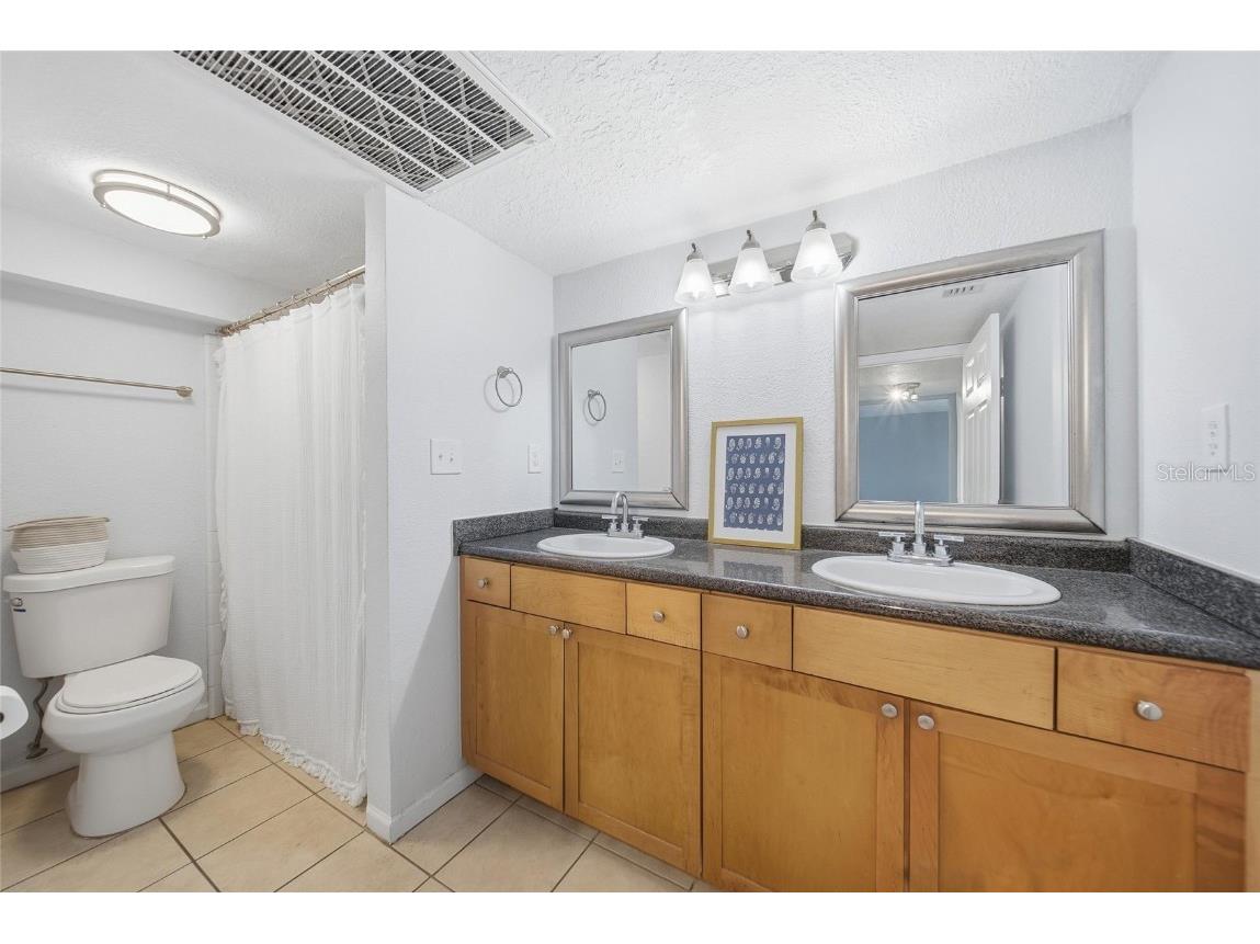 220 Pompano Drive SE #D Saint Petersburg FL 33705 TB8449461 image17