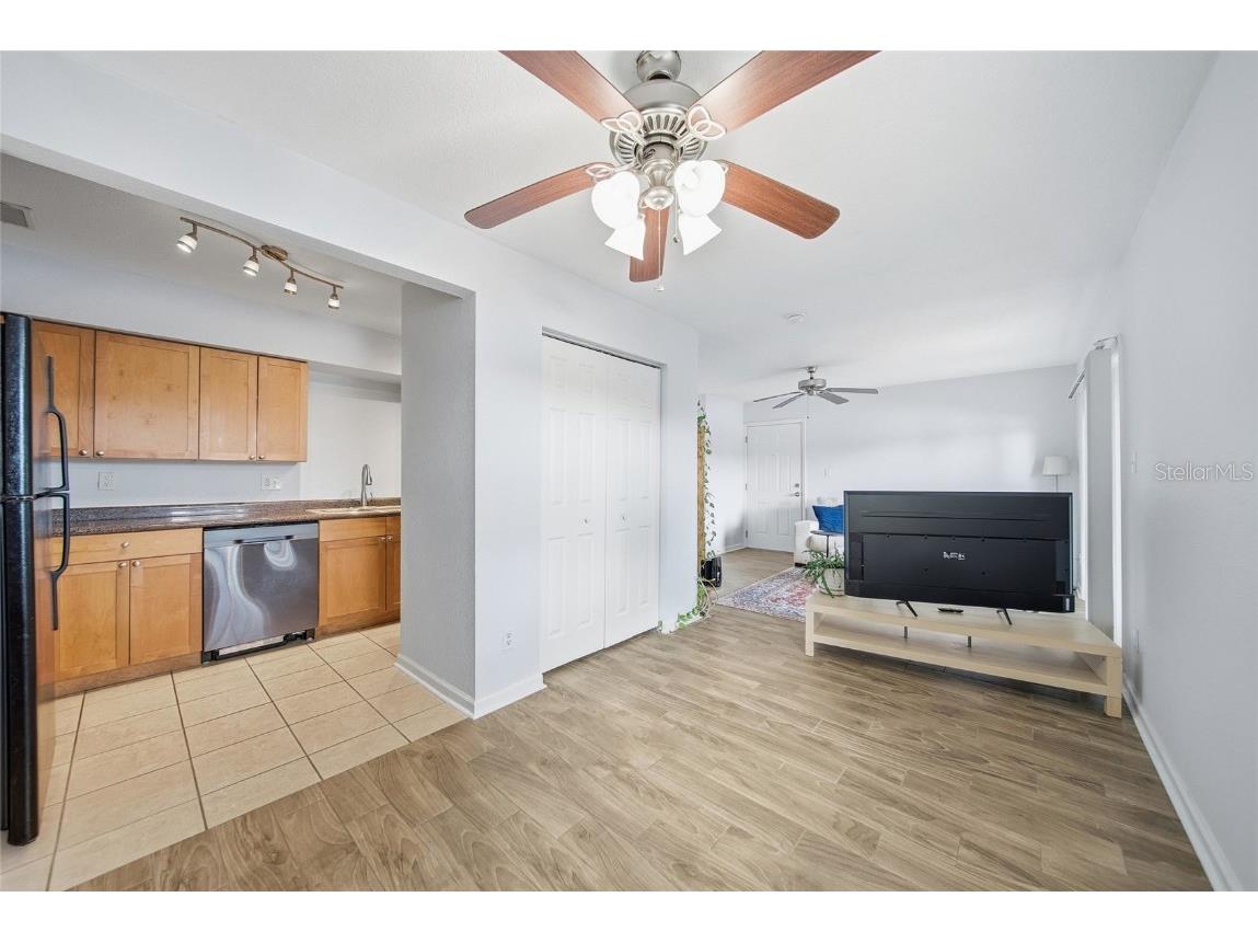 220 Pompano Drive SE #D Saint Petersburg FL 33705 TB8449461 image7