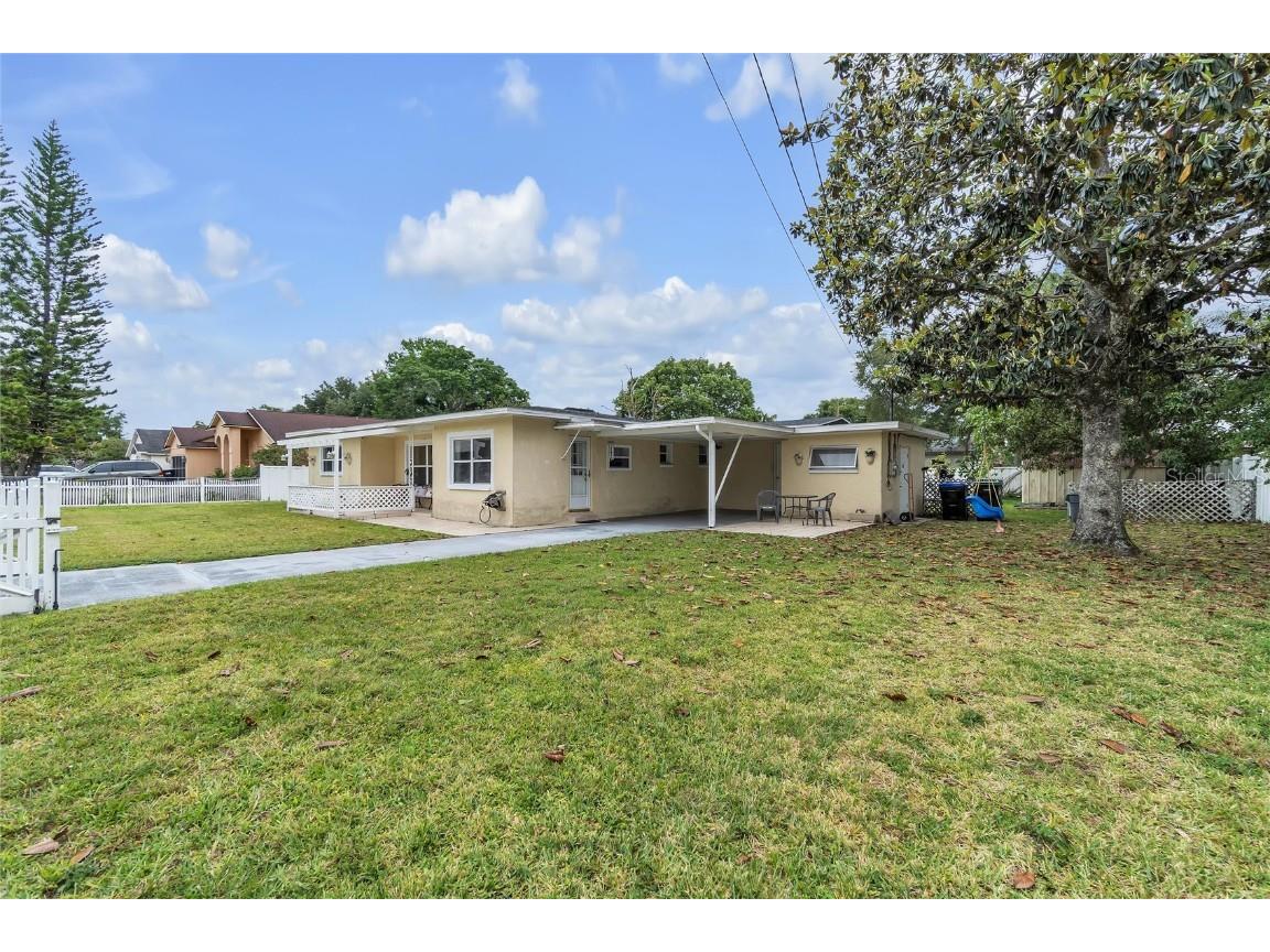 220 Prince Street Orlando FL 32809 O6198335 image1