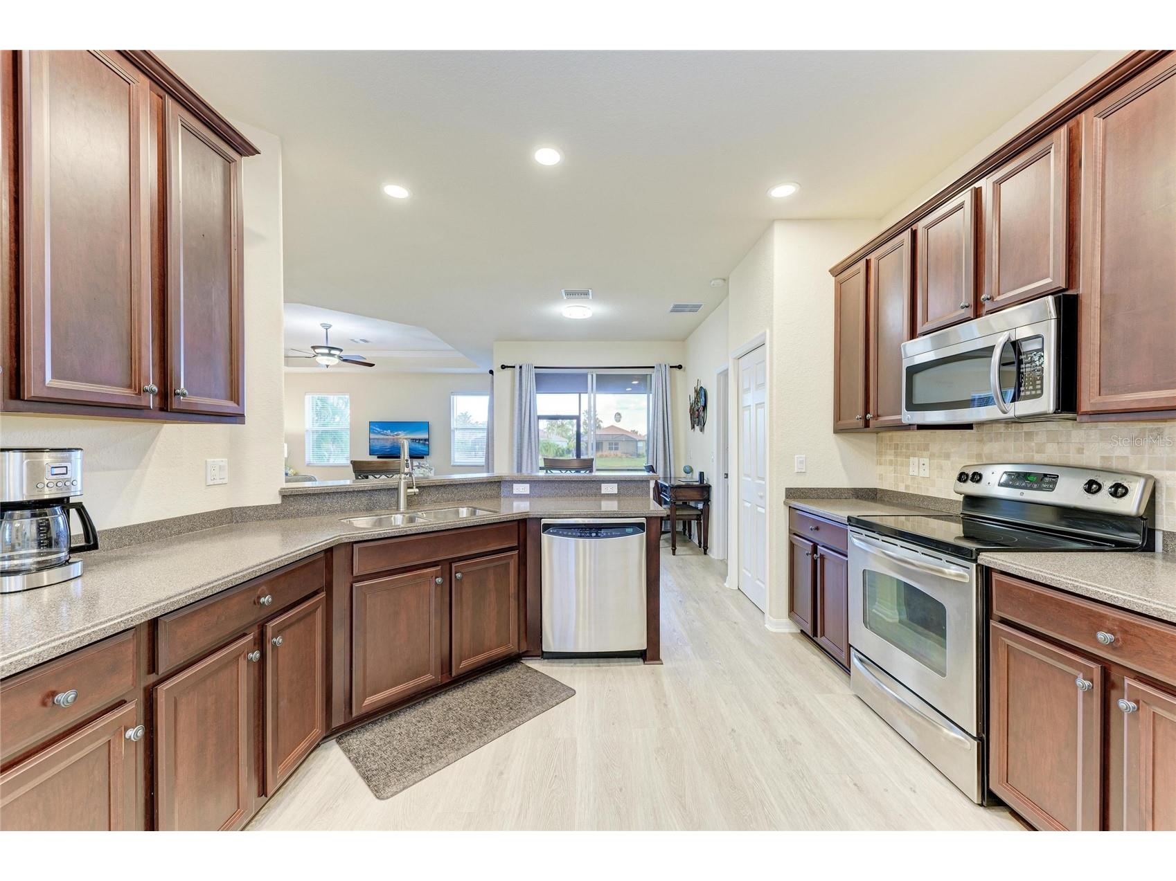 220 River Enclave Court Bradenton FL 34212 A4684188 image11