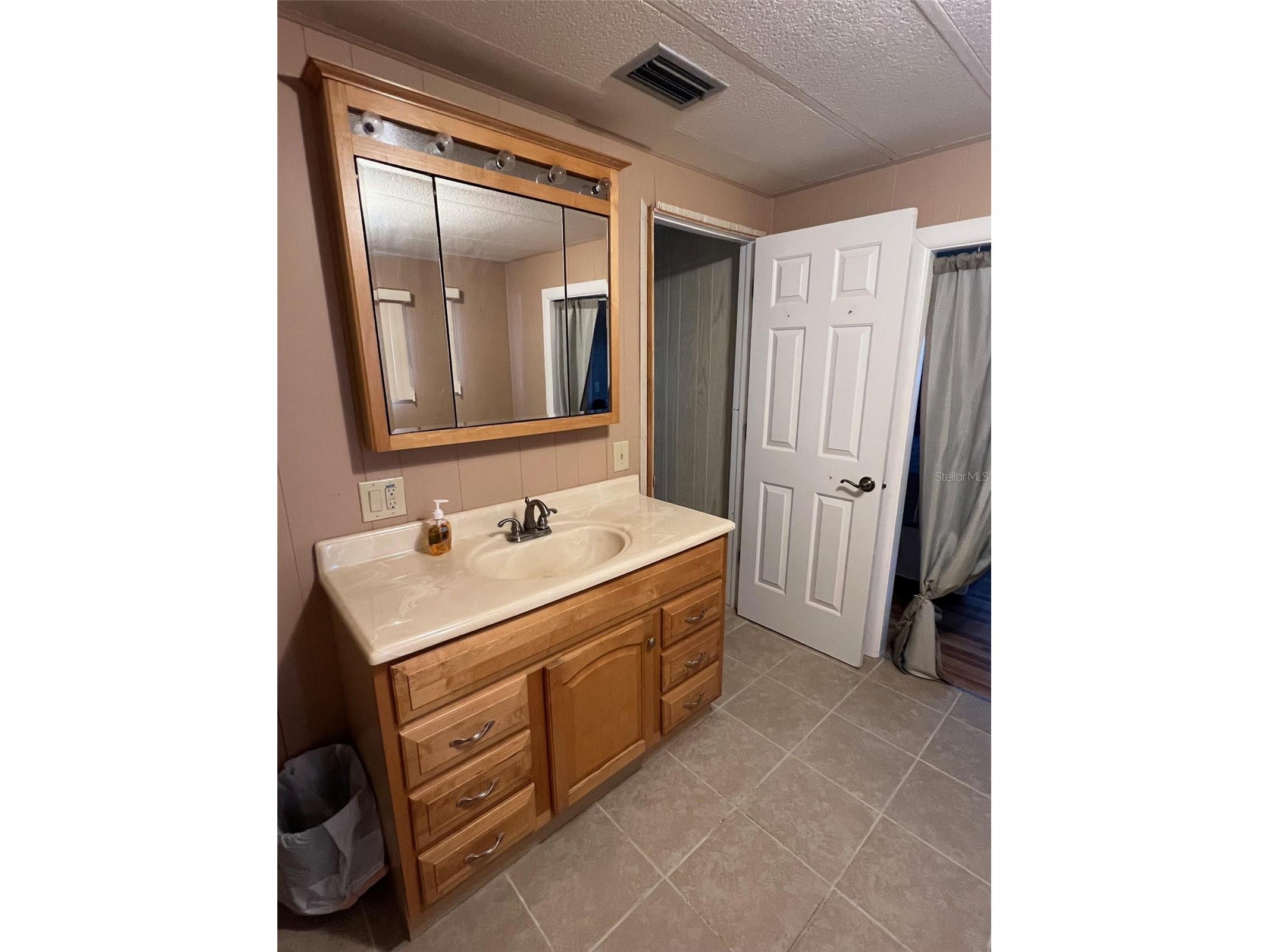 220 Royal Palm Circle Largo FL 33778 TB8350080 image24