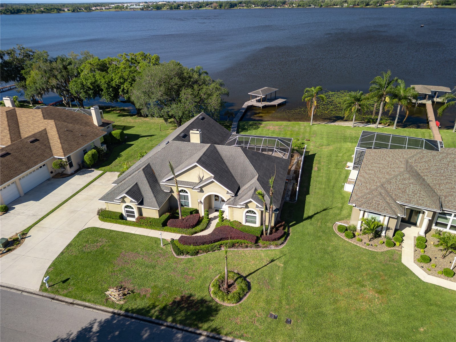 220 Ruby Lake Lane Winter Haven FL 33884 - LAKE RUBY P4938358 image1