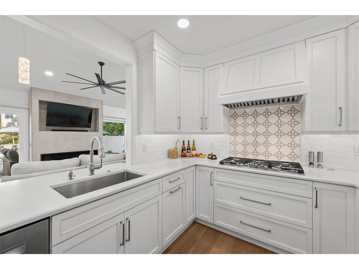 220 S Glen Avenue Tampa FL 33609 TB8447050 image12