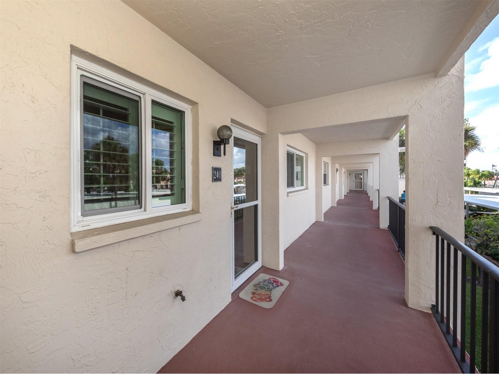 220 Santa Maria Street #240 Venice FL 34285 - INTRACOASTAL WTRWAY/ROBERT BAY A4680350 image2