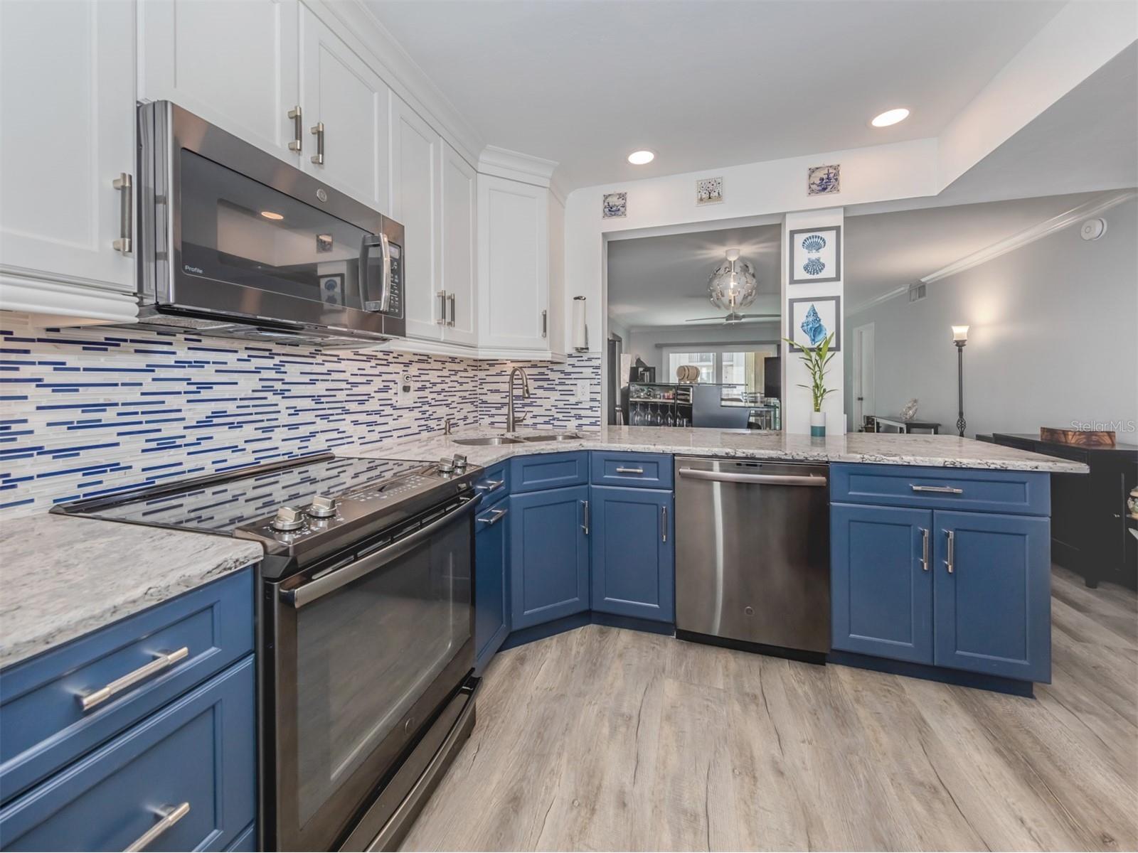 220 Santa Maria Street #240 Venice FL 34285 - INTRACOASTAL WTRWAY/ROBERT BAY A4680350 image5