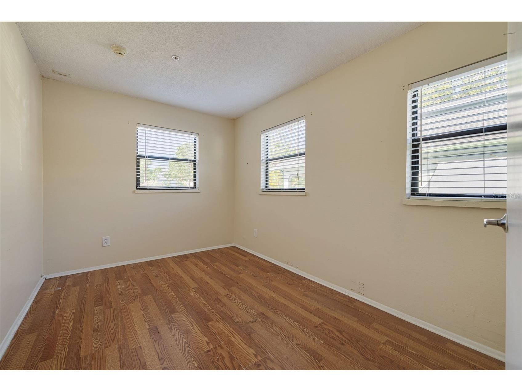 220 Scotland Street Dunedin FL 34698 TB8464121 image22