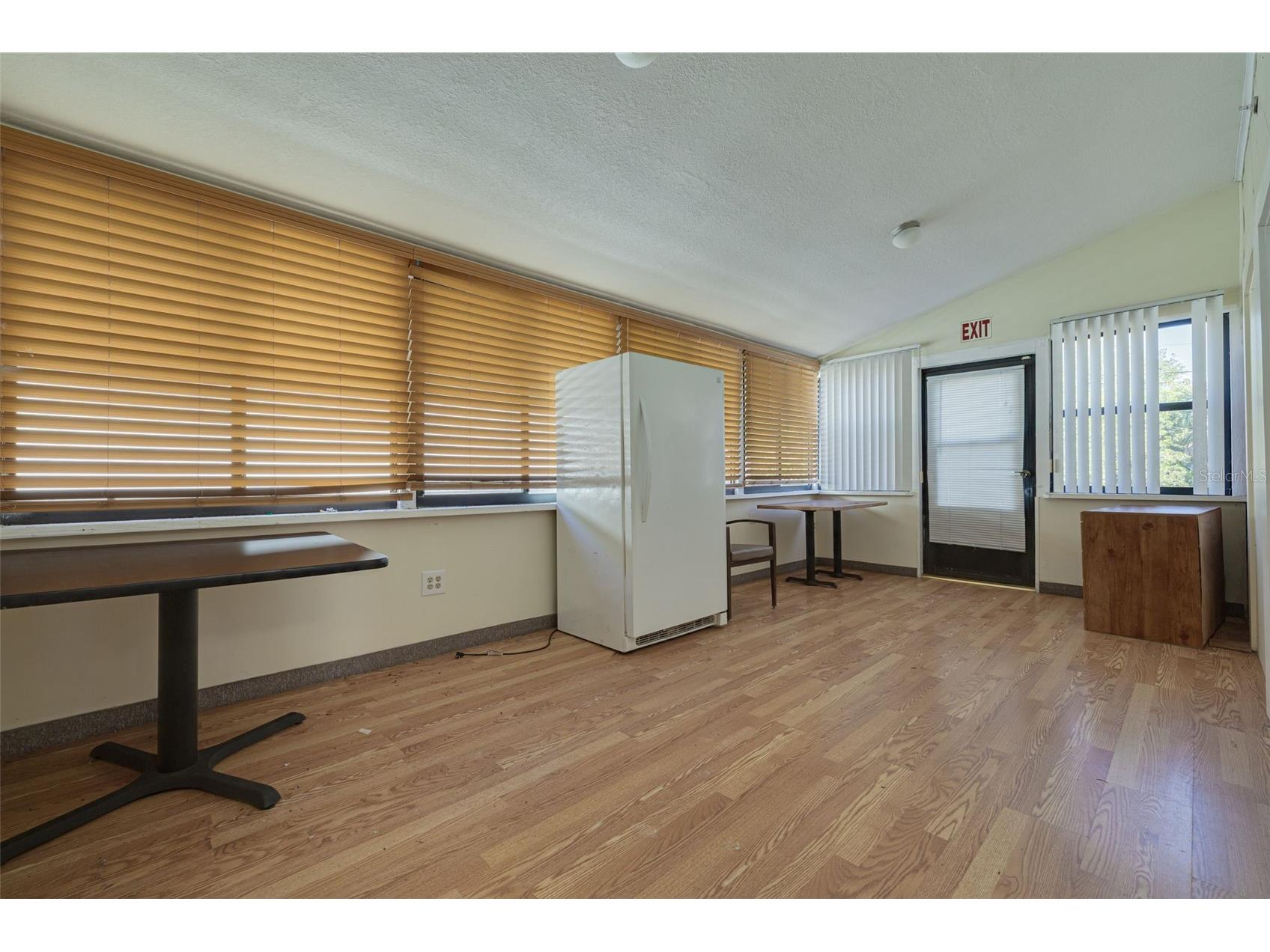 220 Scotland Street Dunedin FL 34698 TB8464152 image13