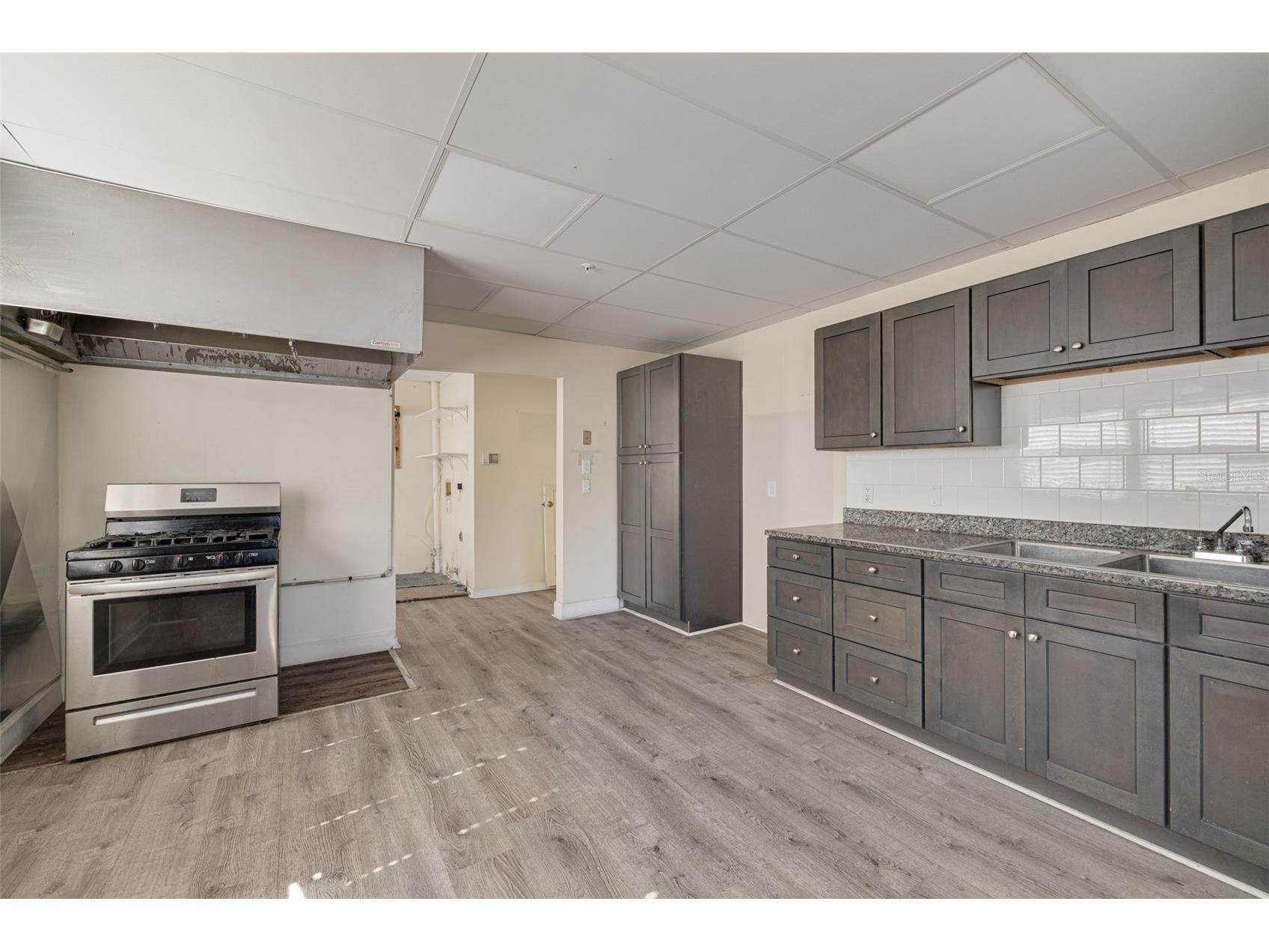 220 Scotland Street Dunedin FL 34698 TB8464152 image15