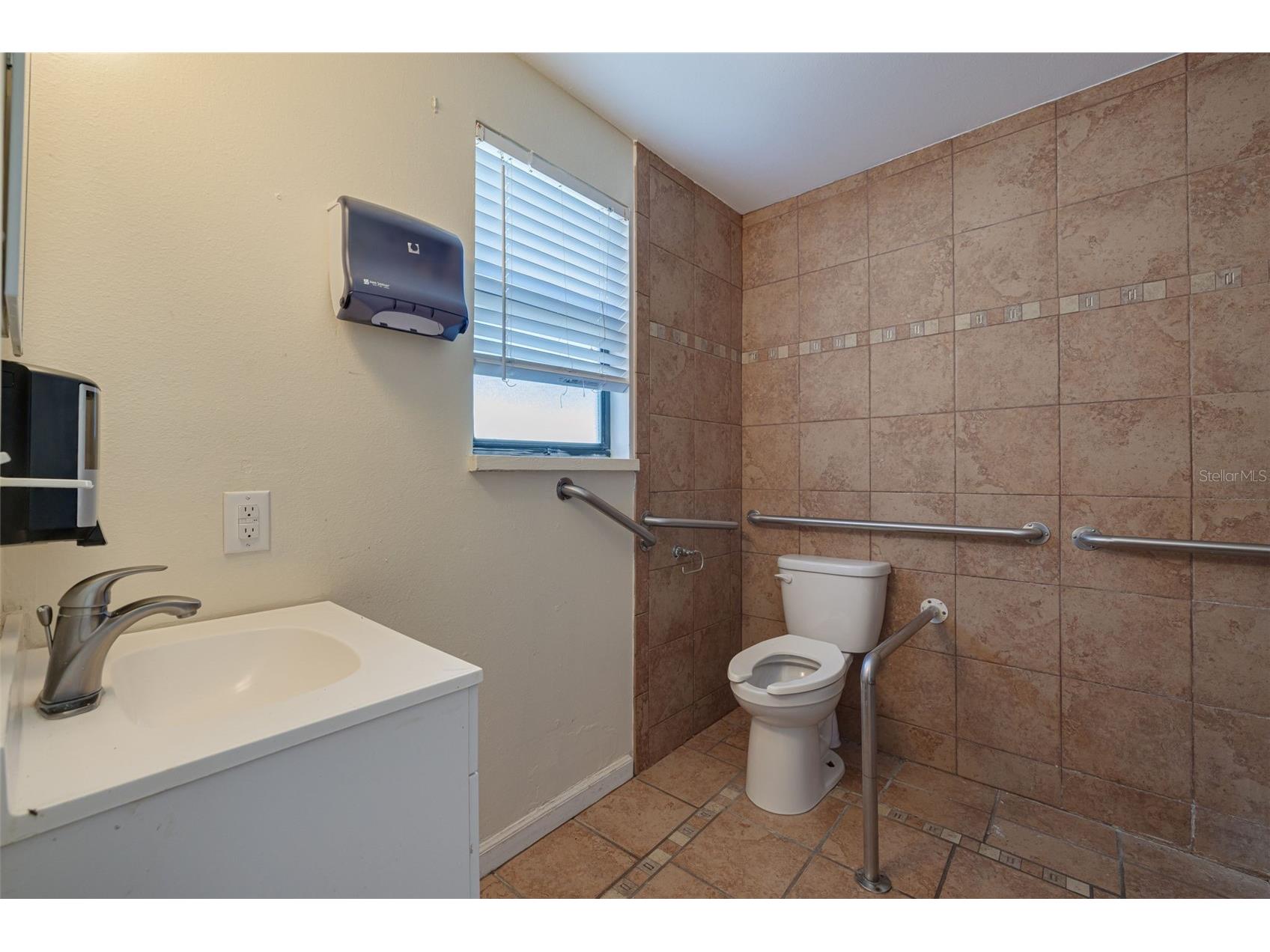 220 Scotland Street Dunedin FL 34698 TB8464152 image23