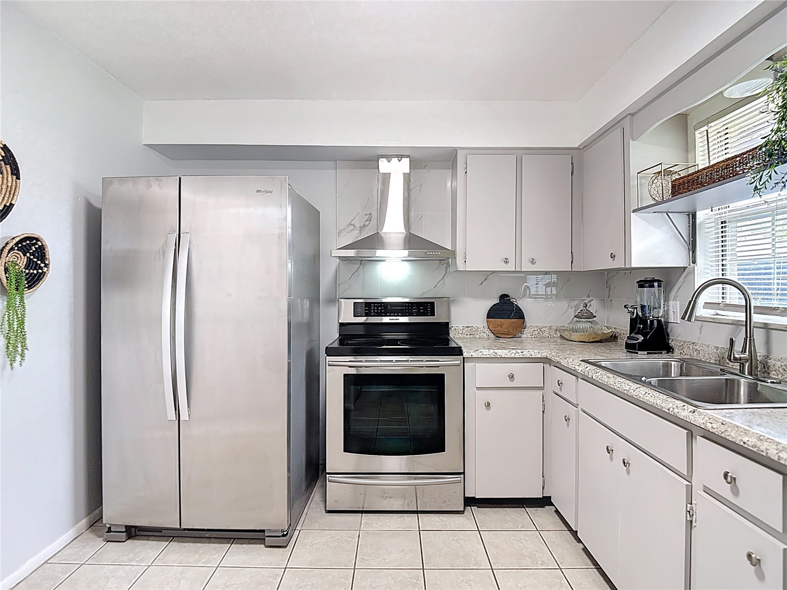 220 SE Jefferson Circle N Saint Petersburg FL 33703 TB8443504 image20