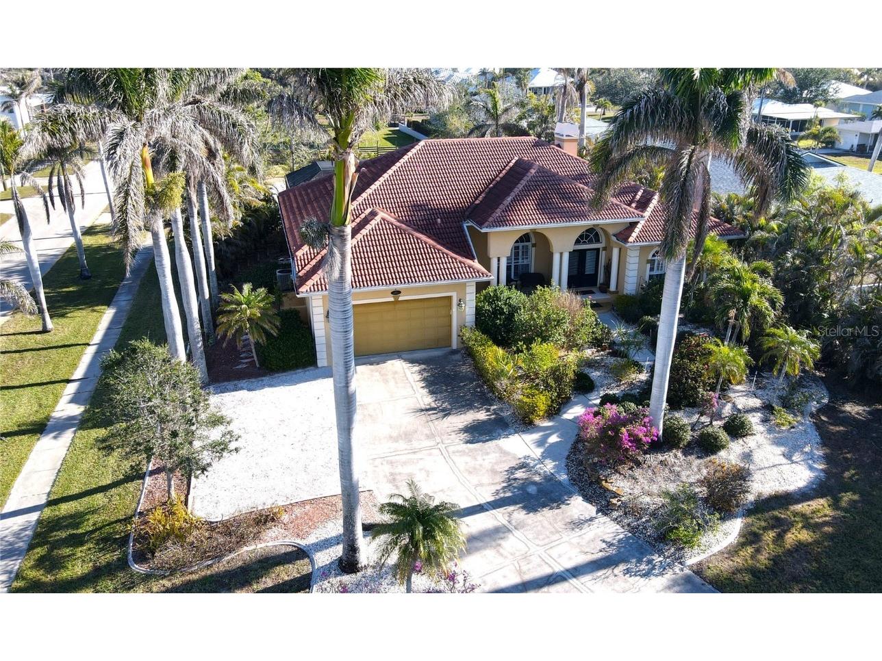 220 Shreve Street Punta Gorda FL 33950 C7503966 image1
