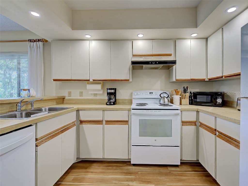 220 Southampton Drive #325 Venice FL 34293 D6143883 image22