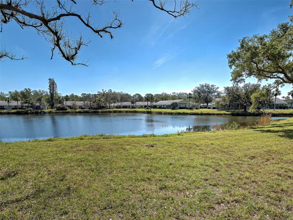 220 Southampton Drive #325 Venice FL 34293 D6143883 image6