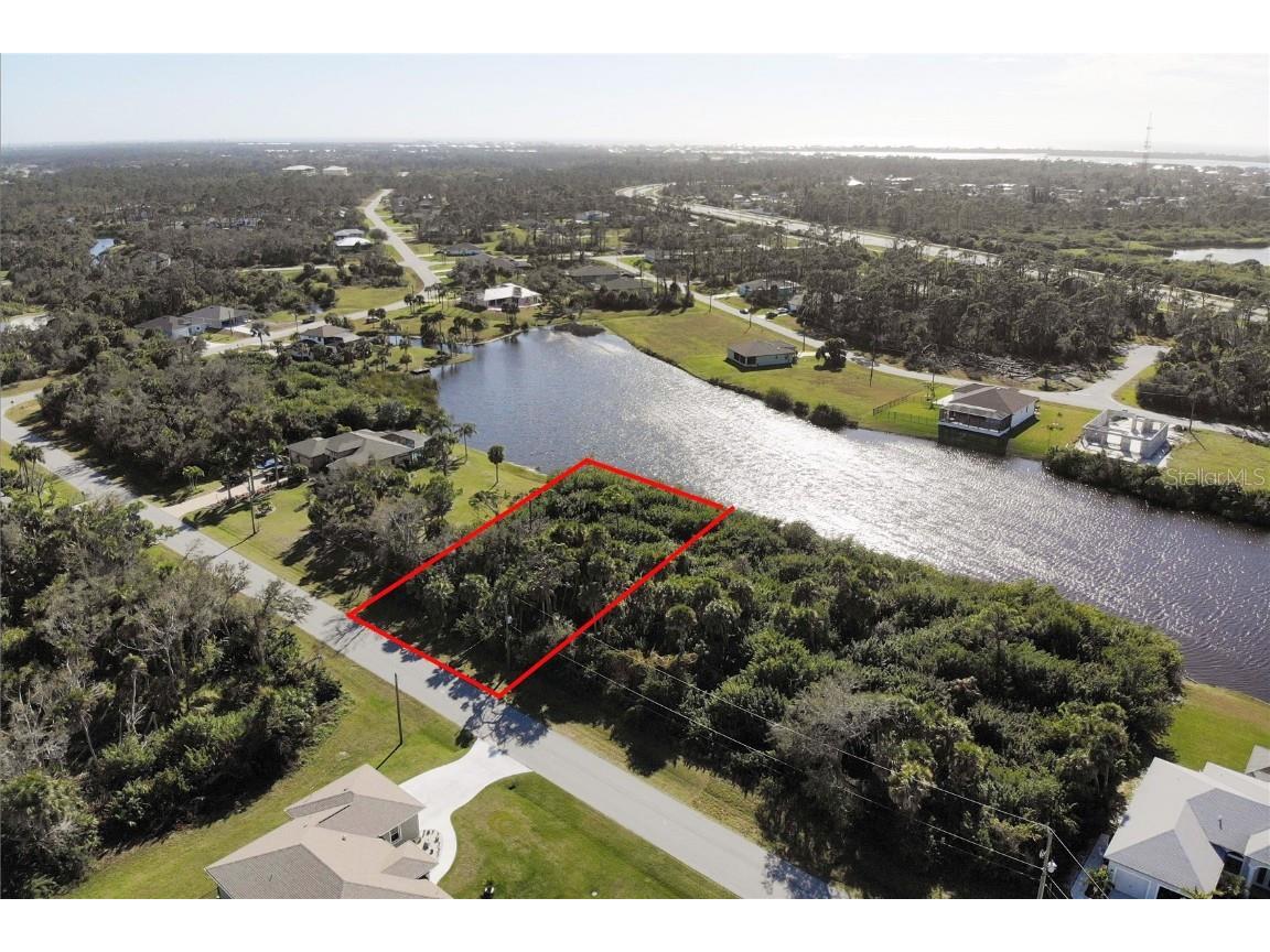 220 Spring Drive Rotonda West FL 33947 D6133842 image1