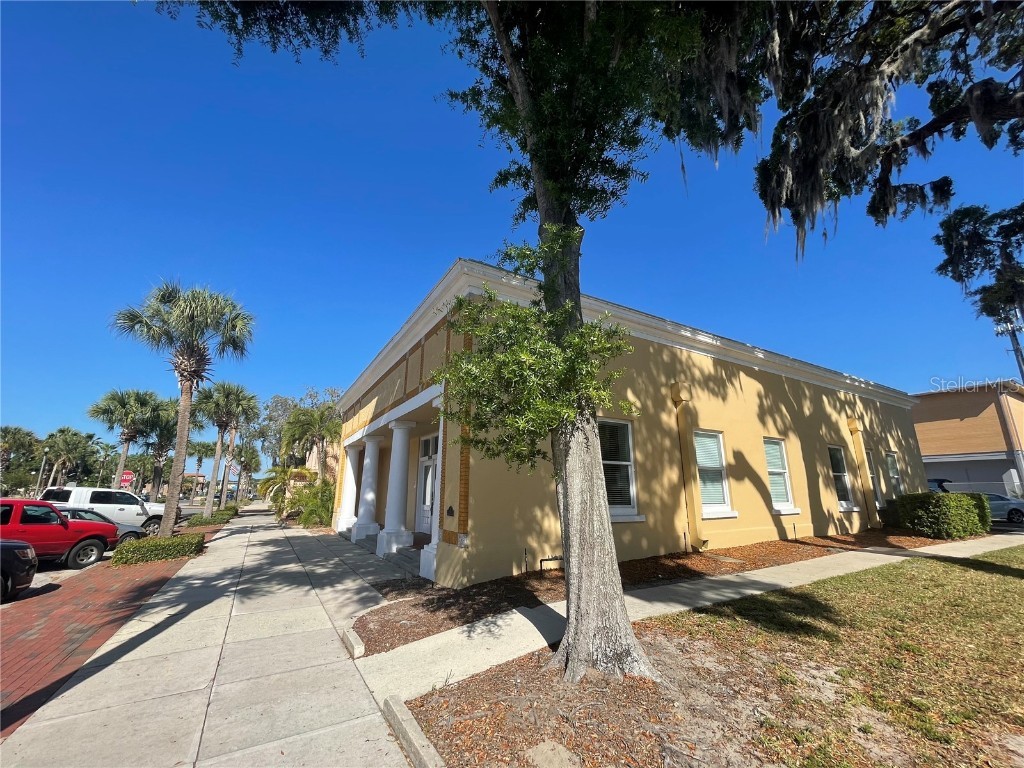 220 W Main Street Tavares FL 32778 G5095905 image22