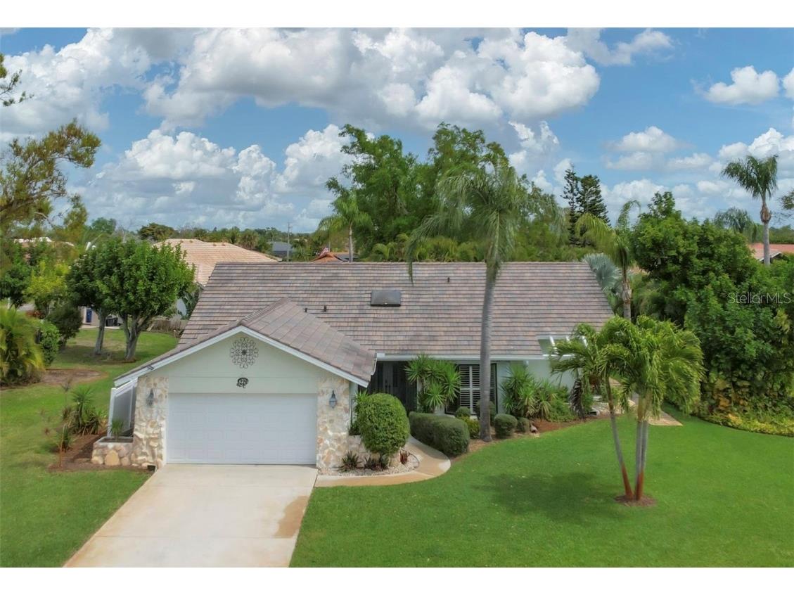 220 Woodland Drive Englewood FL 34223 N6131639 image1