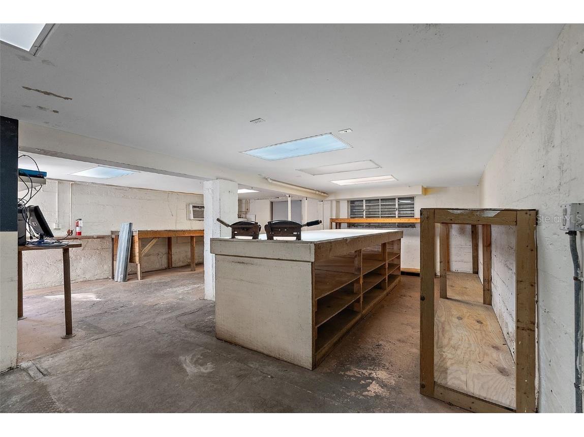 2200 22nd Avenue S Saint Petersburg FL 33712 TB8344307 image18