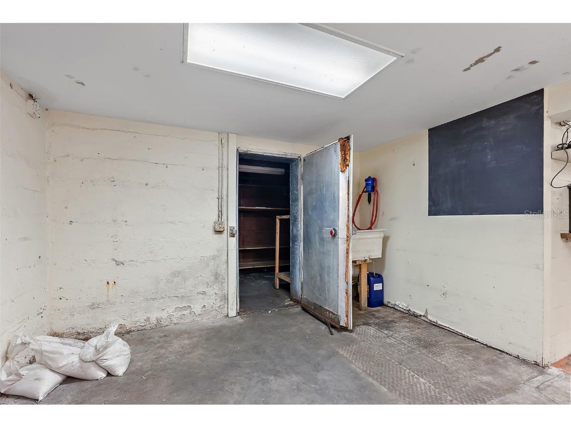 2200 22nd Avenue S Saint Petersburg FL 33712 TB8344307 image19