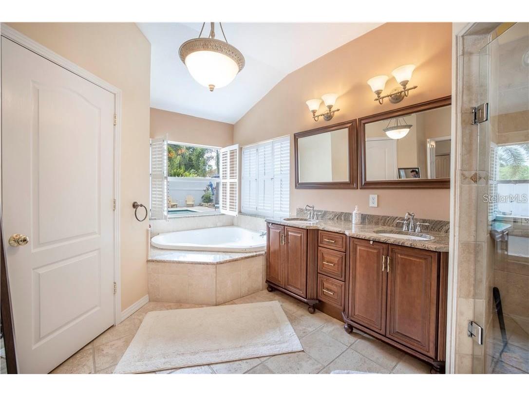 2200 2nd Street N Saint Petersburg FL 33704 TB8471387 image13