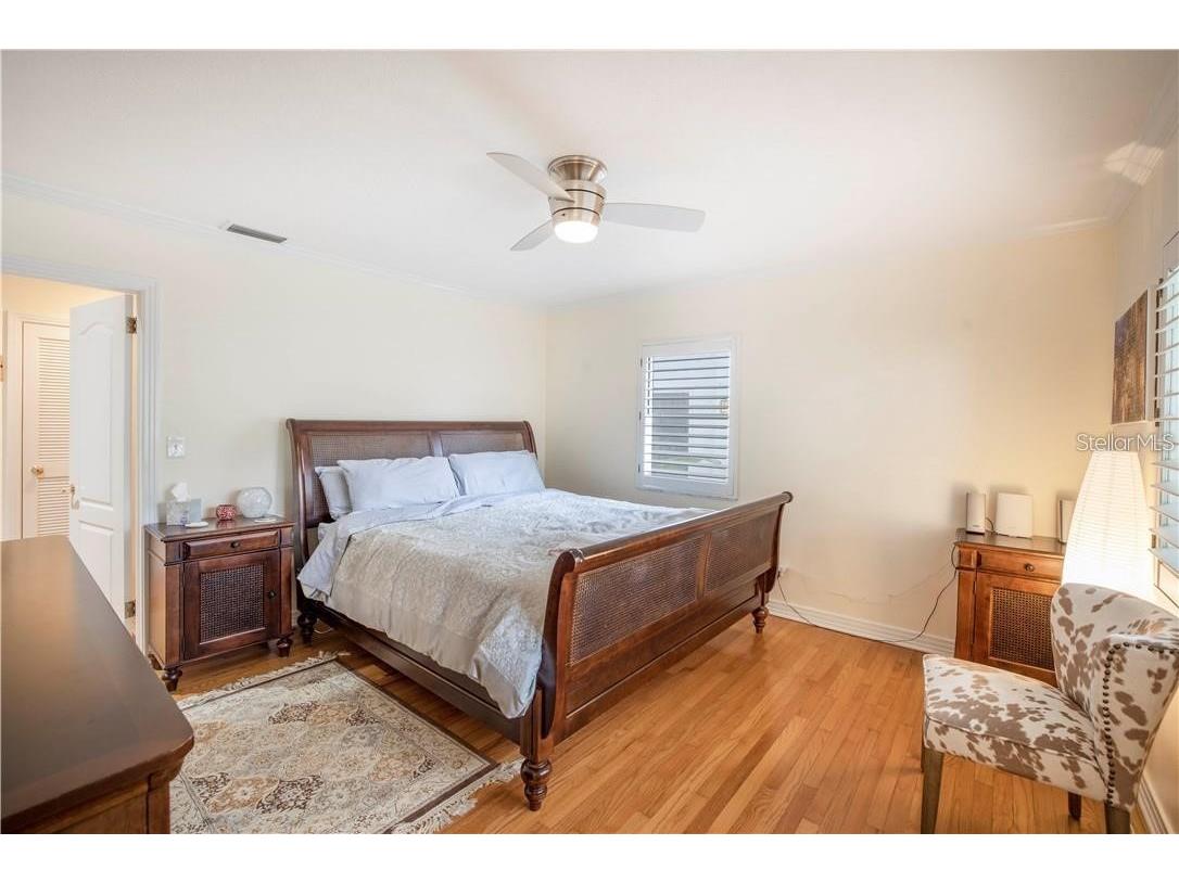 2200 2nd Street N Saint Petersburg FL 33704 TB8471387 image15