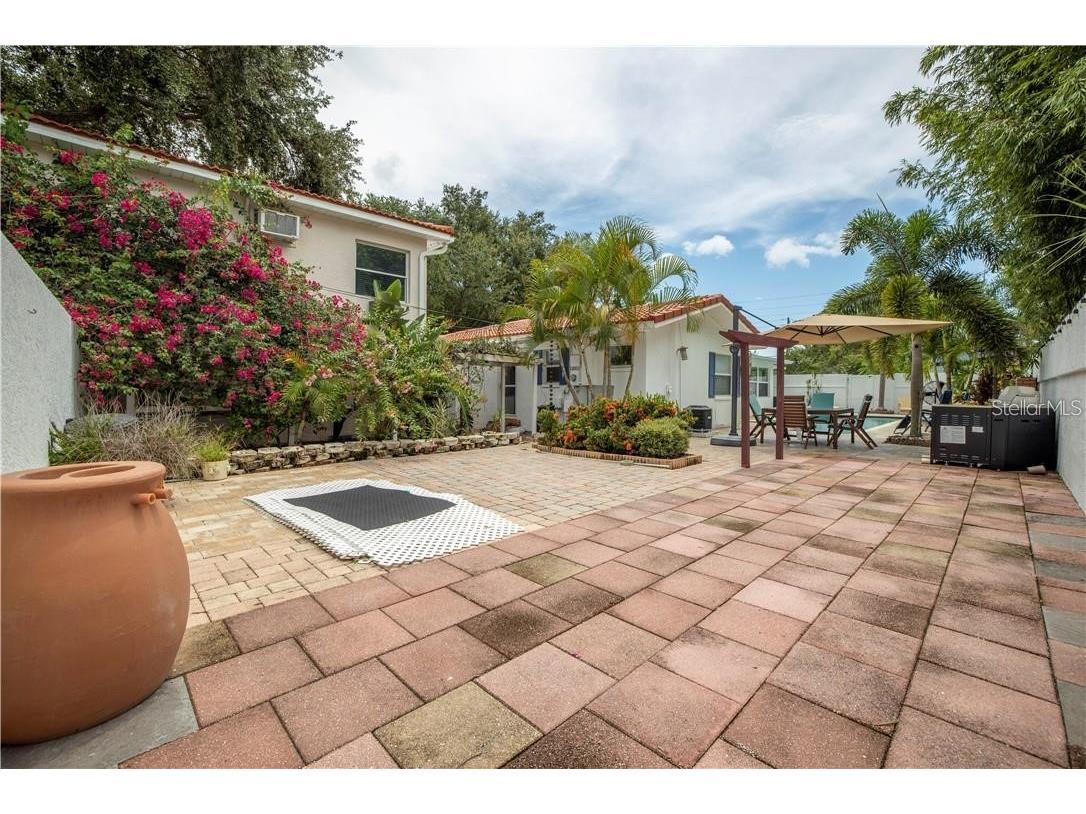 2200 2nd Street N Saint Petersburg FL 33704 TB8471387 image25