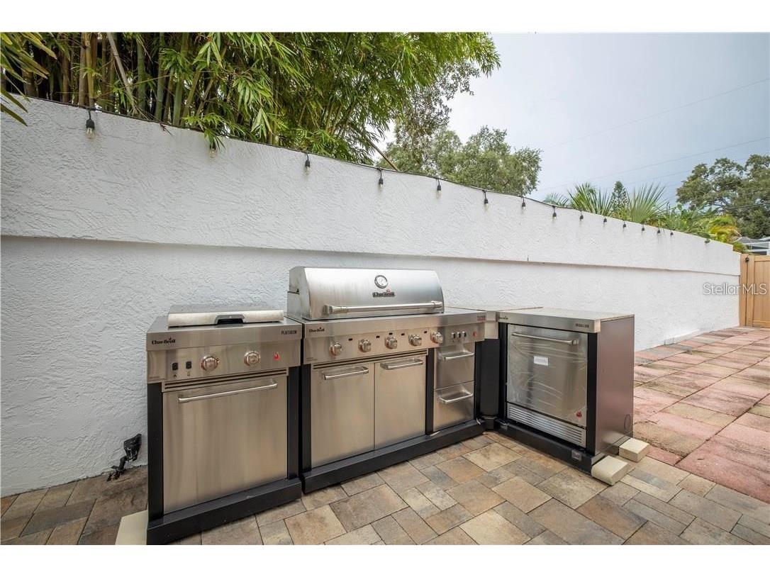 2200 2nd Street N Saint Petersburg FL 33704 TB8471387 image27