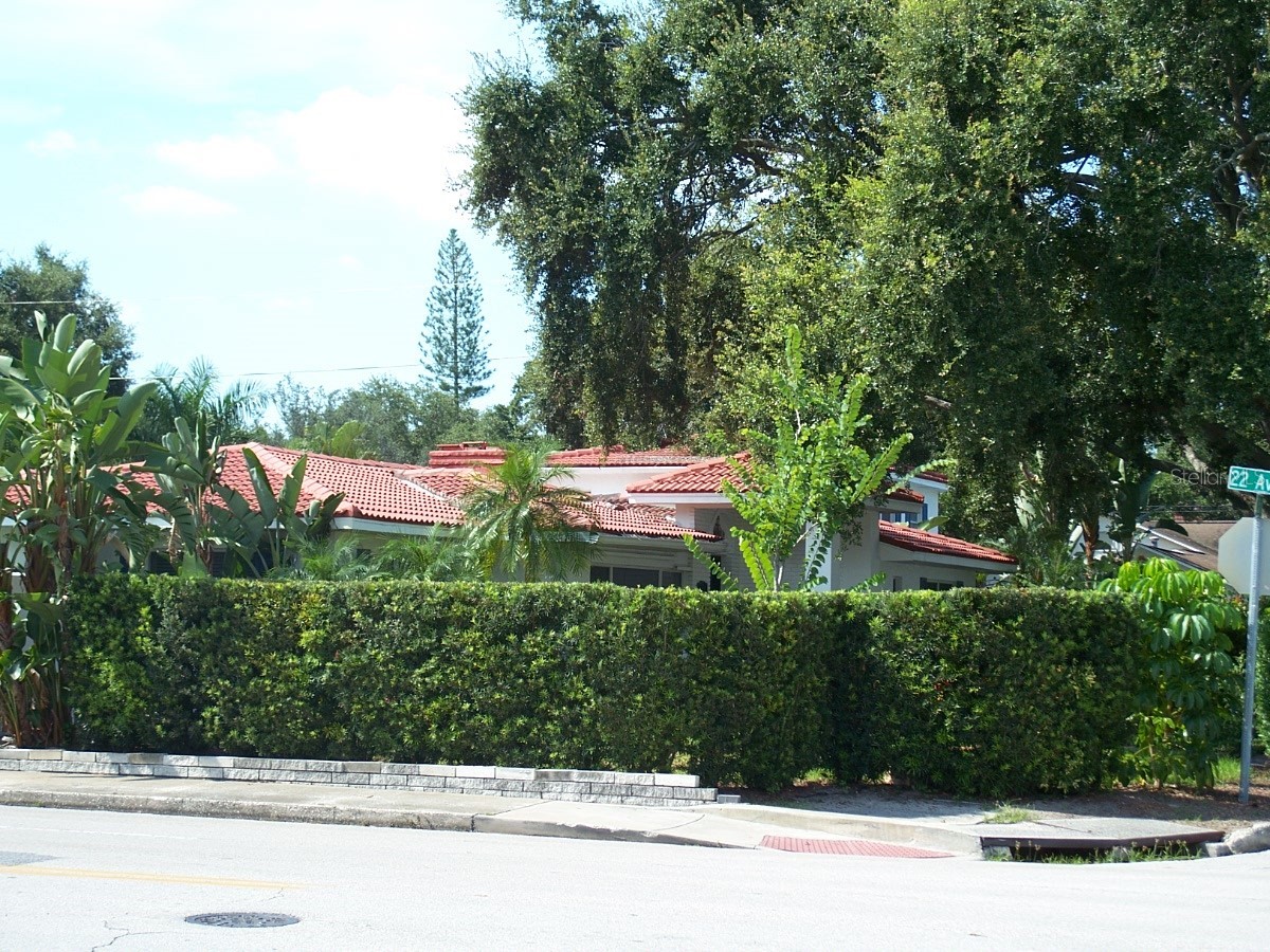 2200 2nd Street N Saint Petersburg FL 33704 TB8471387 image34