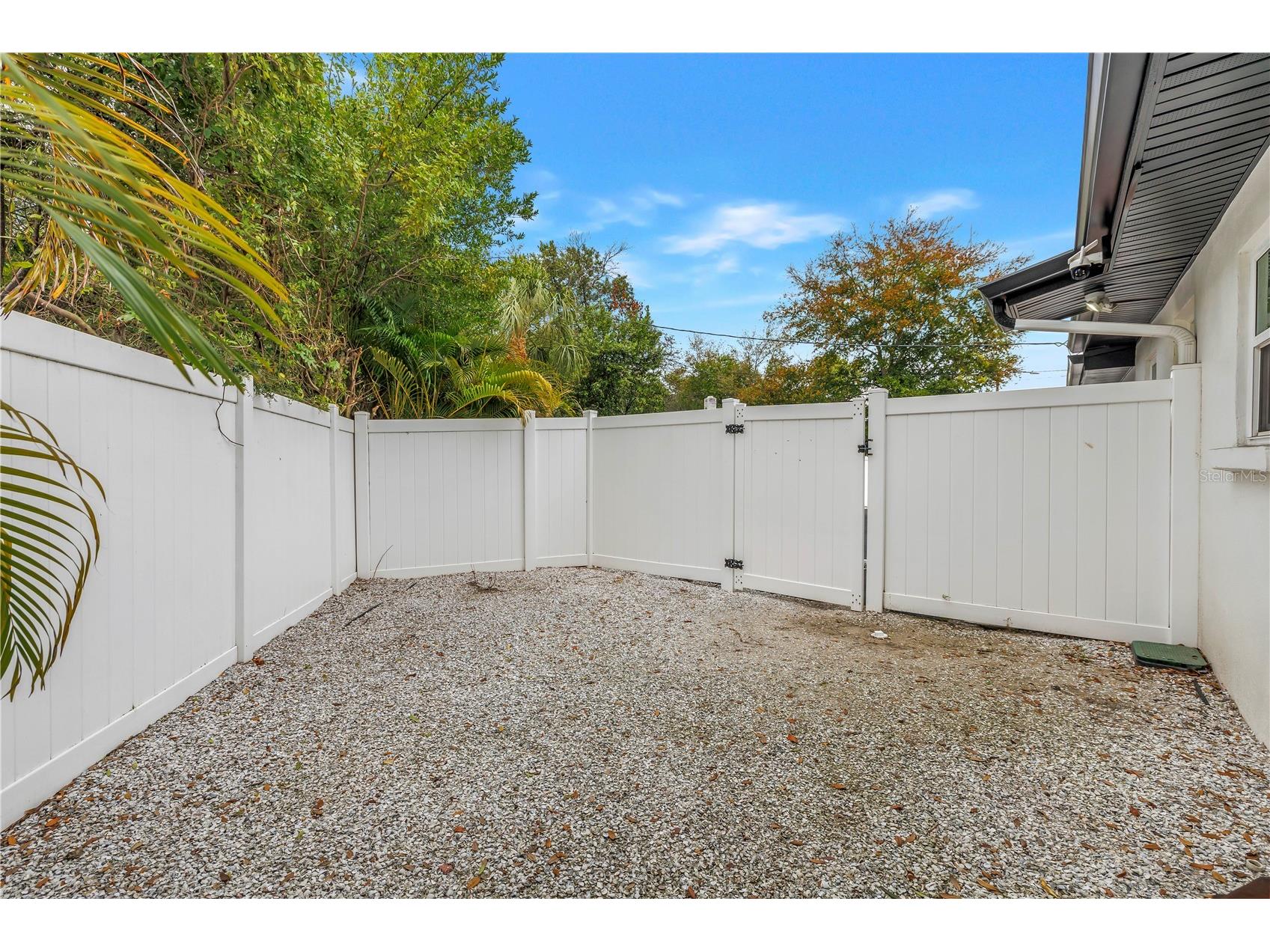 2200 49th Street N Saint Petersburg FL 33710 TB8490433 image25