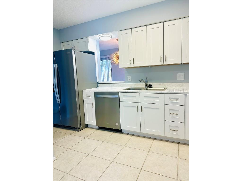 2200 Bahia Vista St #B3 Sarasota FL 34239 A4675118 image5