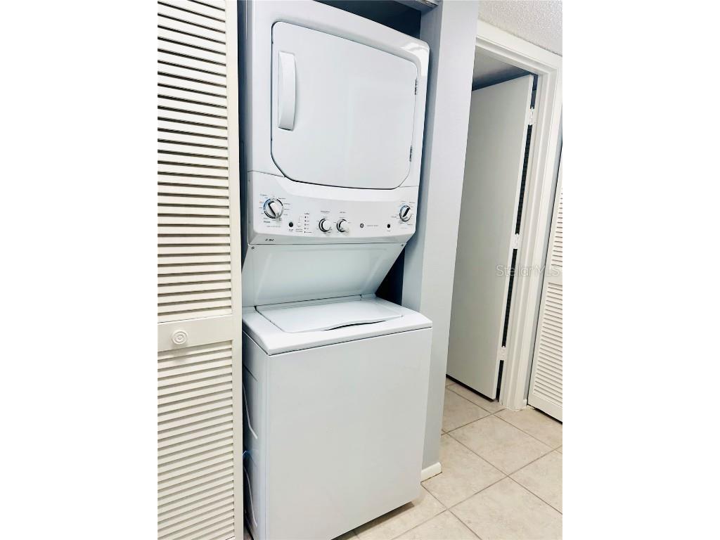 2200 Bahia Vista St #B3 Sarasota FL 34239 A4675118 image8