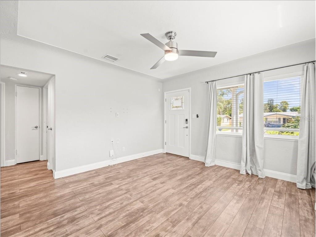 2200 Capri Drive Clearwater FL 33763 TB8445271 image7