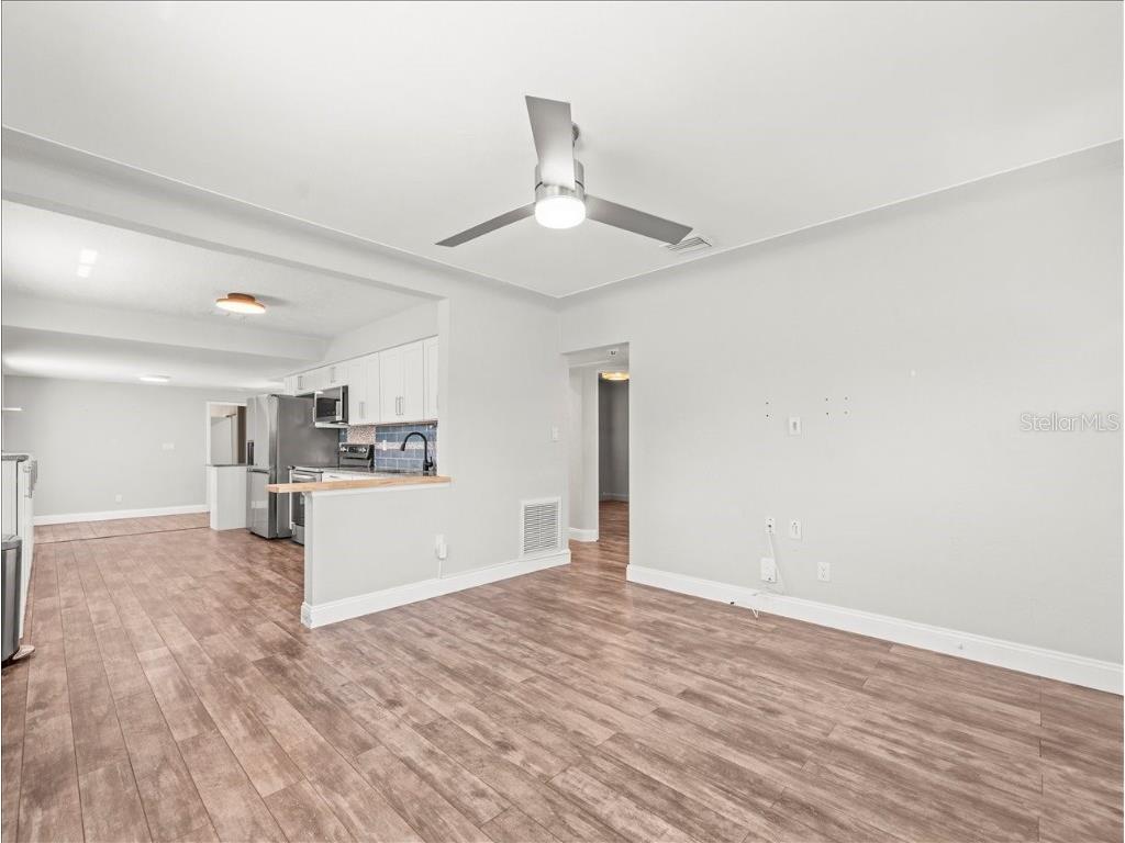 2200 Capri Drive Clearwater FL 33763 TB8445271 image8