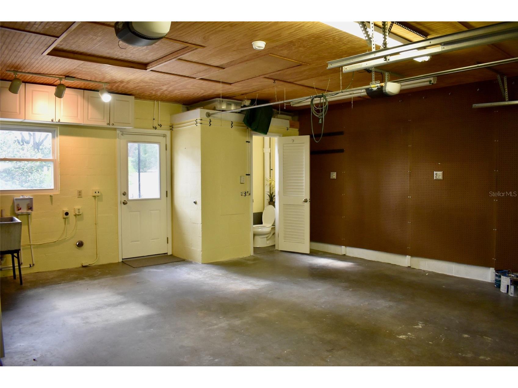 2200 E Gore Street Orlando FL 32806 O6411784 image19